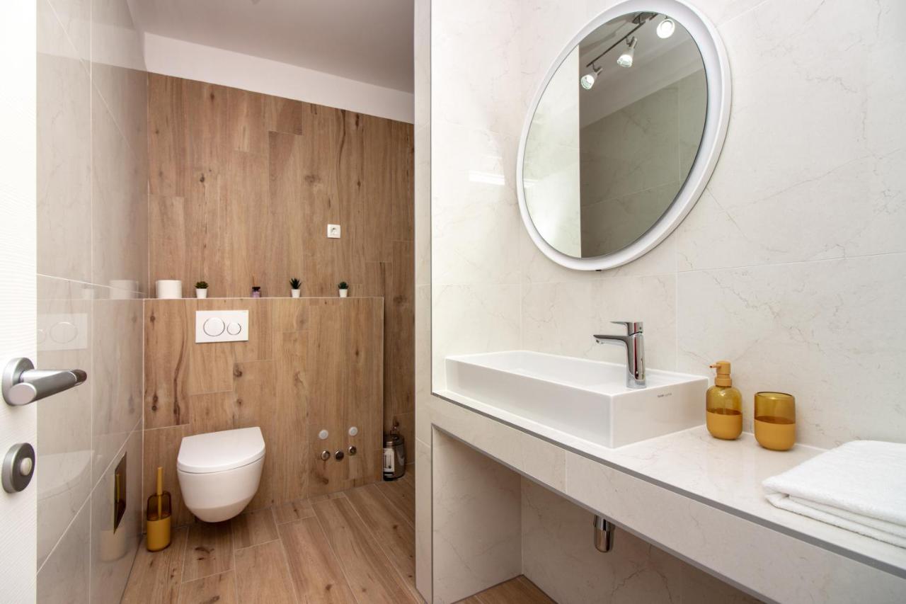 Ferienwohnung Bura2 , With Private Parking In The Garage Split Exterior foto